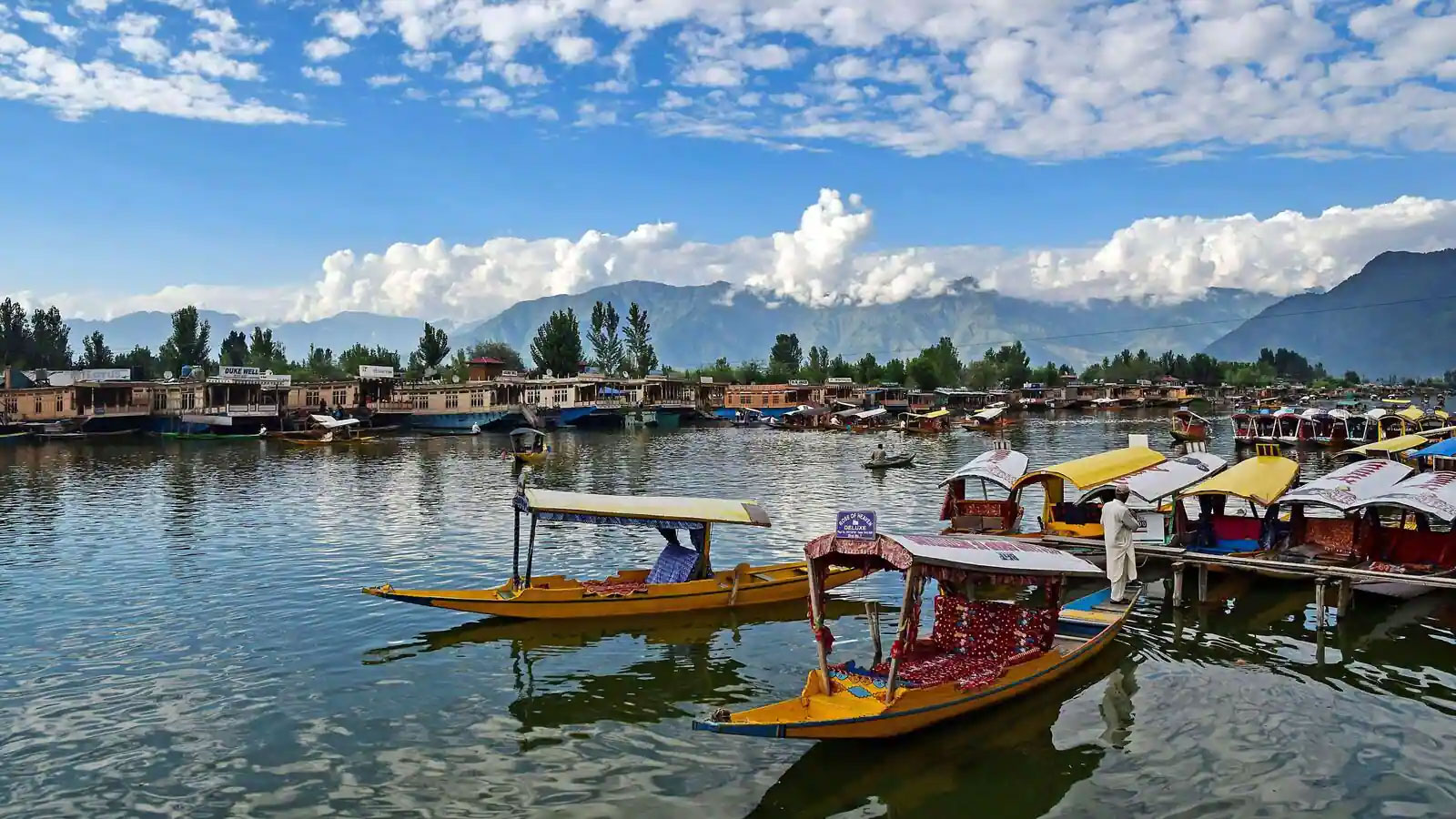 travel to kashmir from malaysia