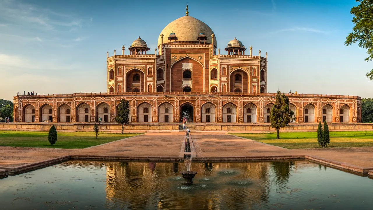 Arrive Chennai – Transfer to Hotel